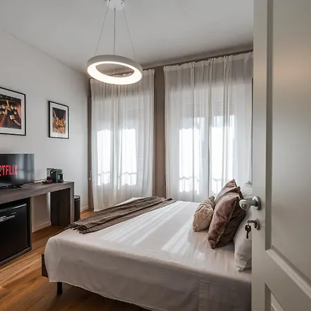 Uva D'oro - 300 M From Duomo, Parking Pass Guest house 3*
